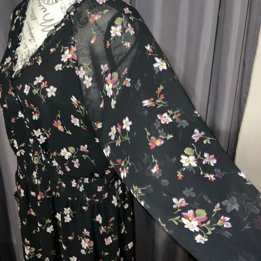Madewell Black Floral Smocked Waist  Midi Dress/Size Large - Picture 6 of 11